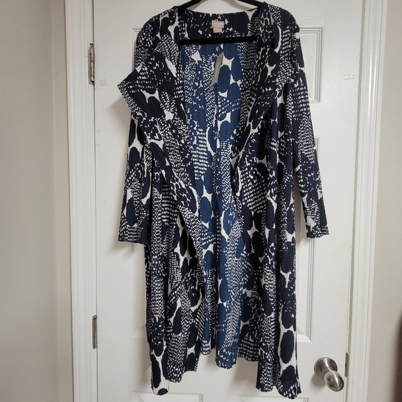 Chicos Travelers Collection NWT Pleated Print Jacket Duster Size 2. - Picture 2 of 12